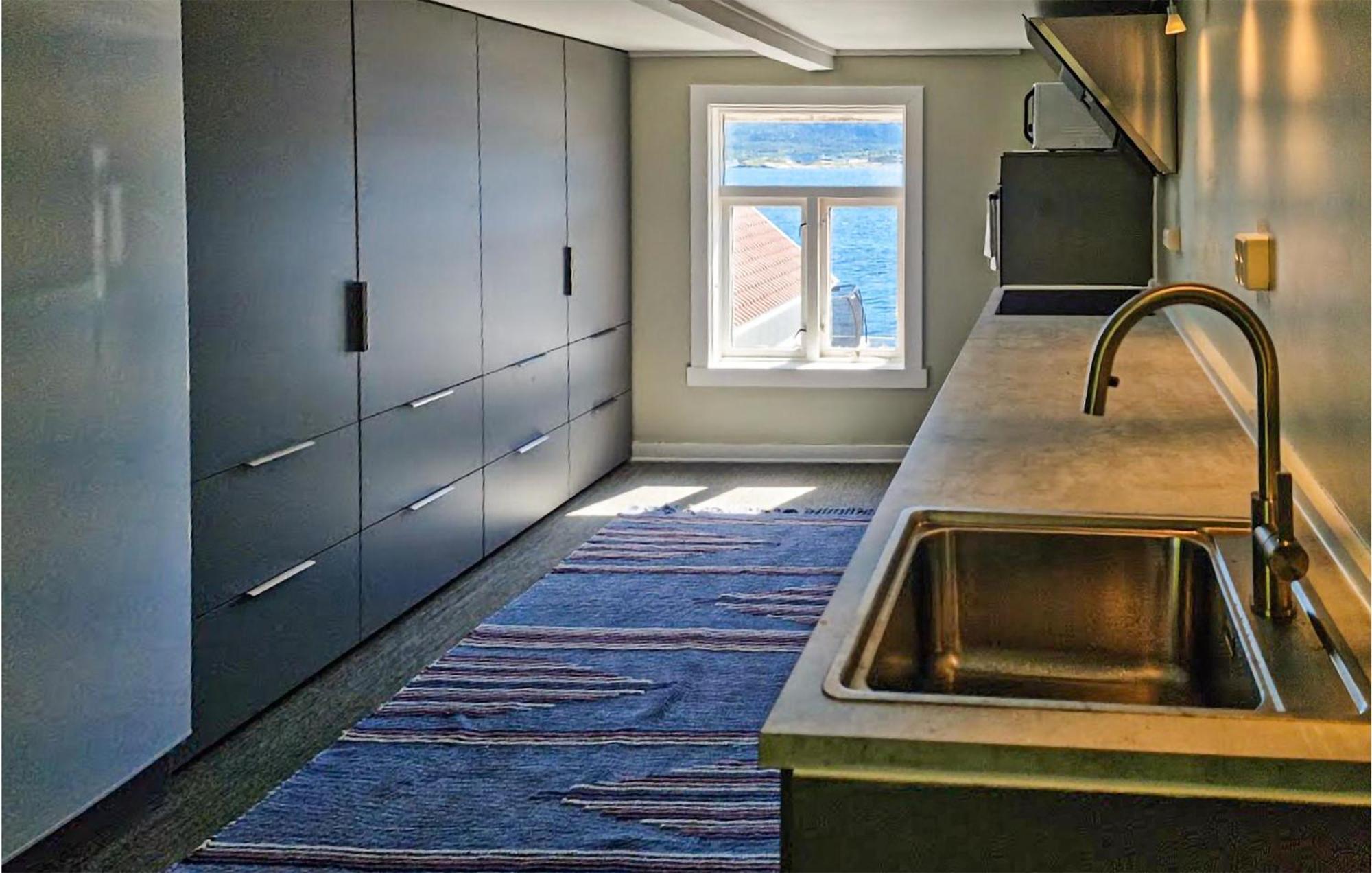 Awesome Home In Kristiansund With House Sea View Exteriér fotografie