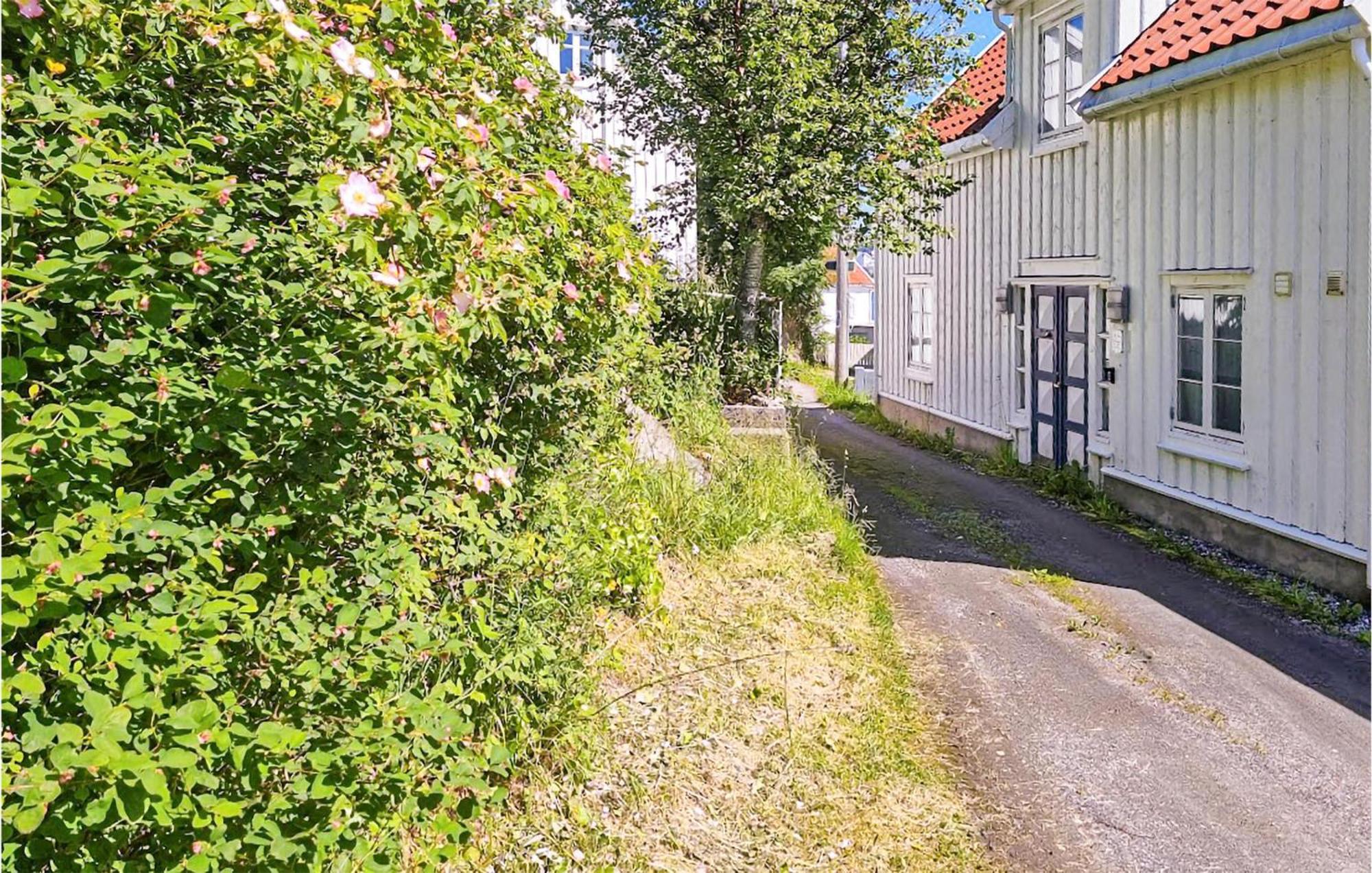 Awesome Home In Kristiansund With House Sea View Exteriér fotografie
