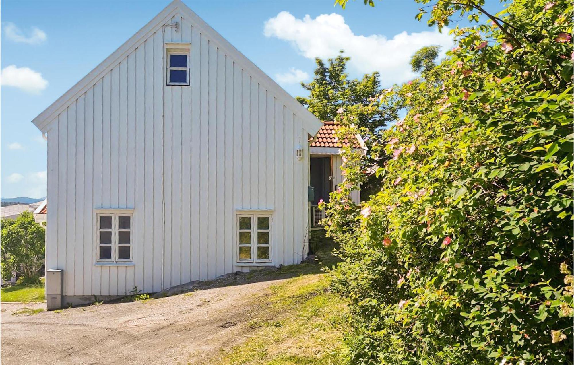 Awesome Home In Kristiansund With House Sea View Exteriér fotografie