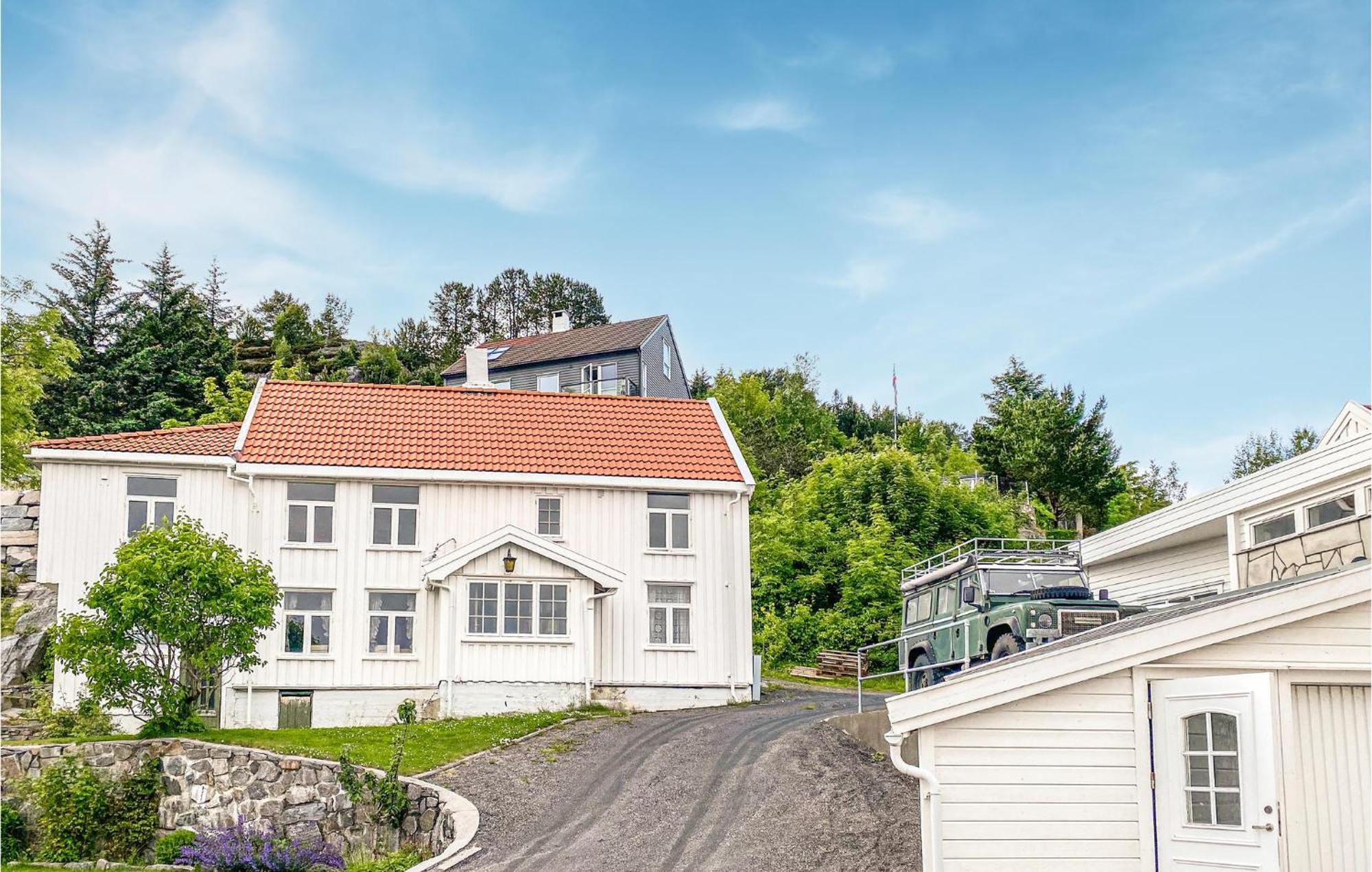 Awesome Home In Kristiansund With House Sea View Exteriér fotografie